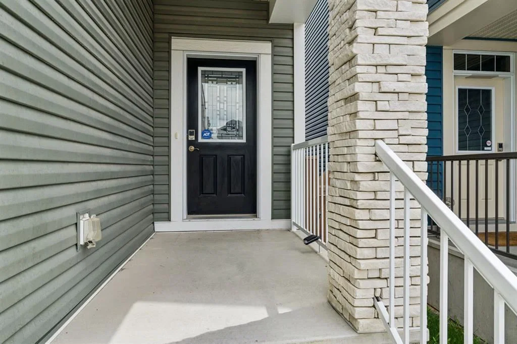 44 Legacy Reach Manor SE, Calgary — photo 3 of 32