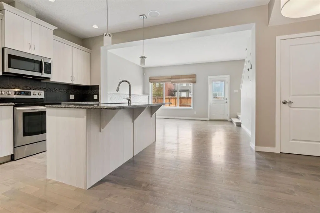 44 Legacy Reach Manor SE, Calgary — photo 5 of 32