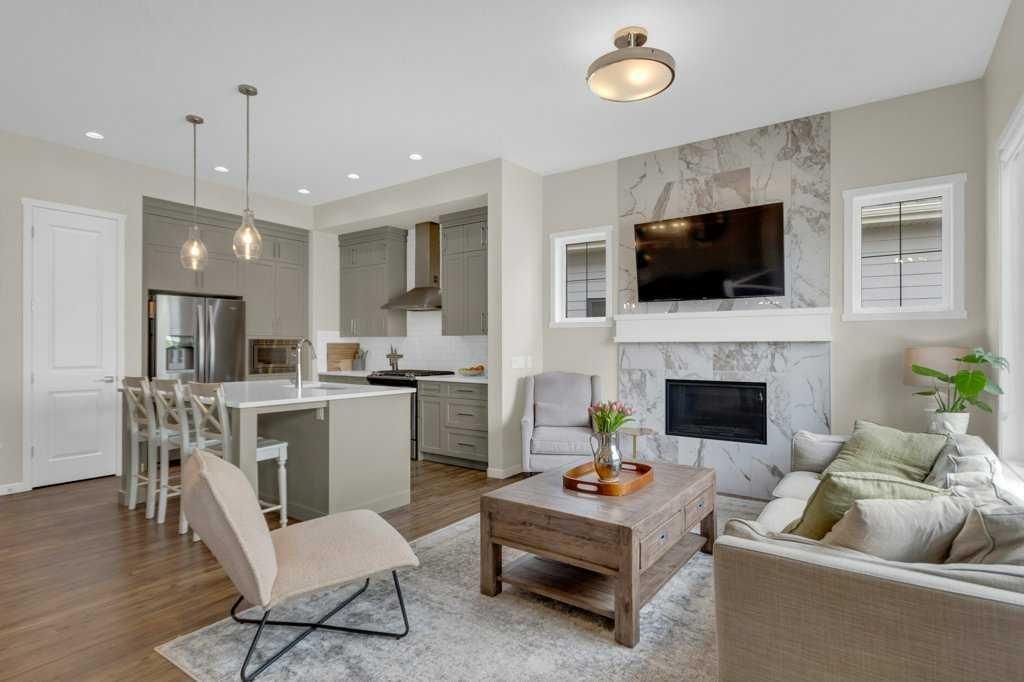 790 Mahogany Road SE, Calgary — photo 5 of 41