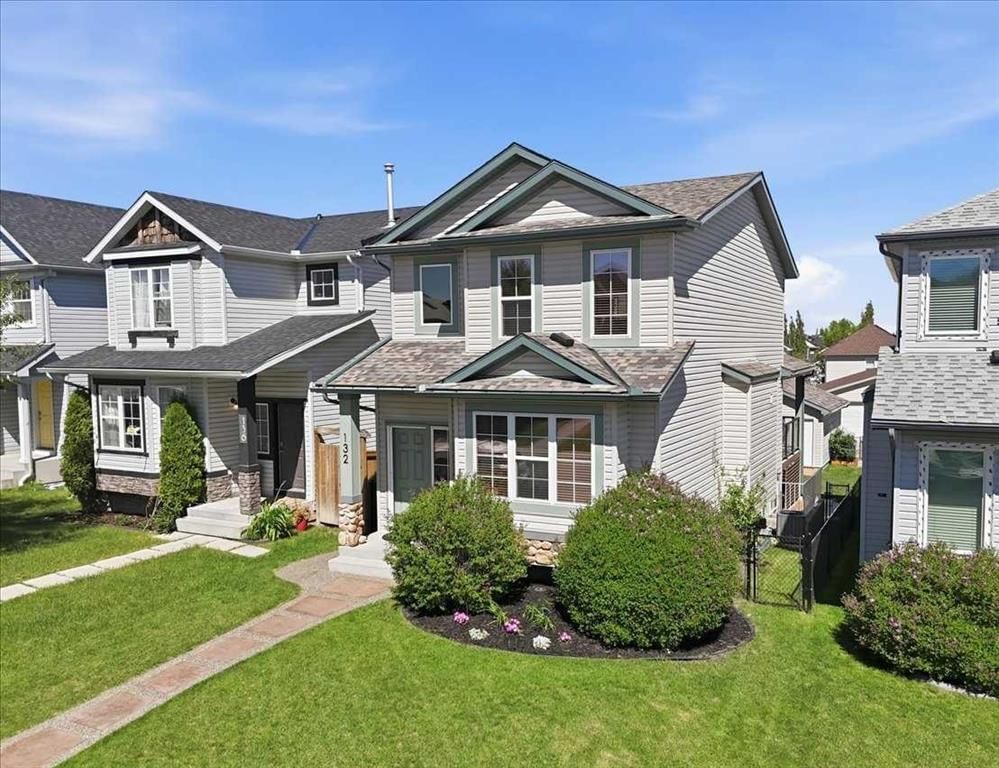 132 Covebrook Close NE, Calgary — main listing photo