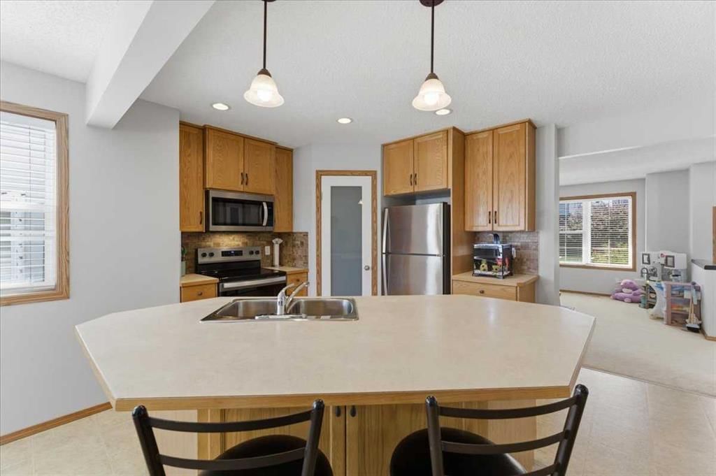 132 Covebrook Close NE, Calgary — photo 5 of 44
