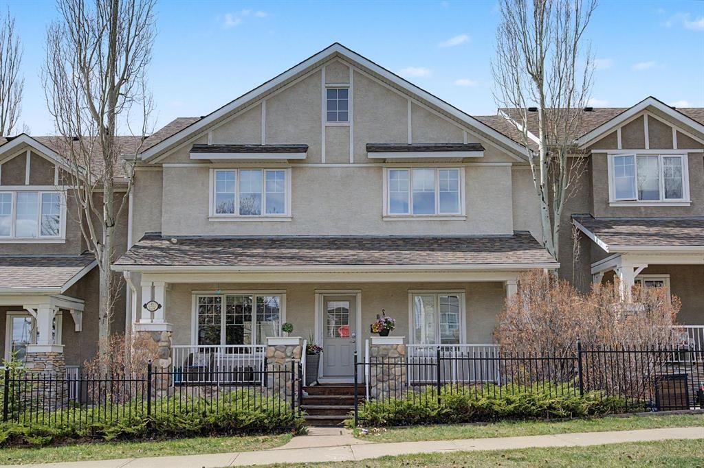 8 Ypres Lane SW, Calgary — photo 2 of 49