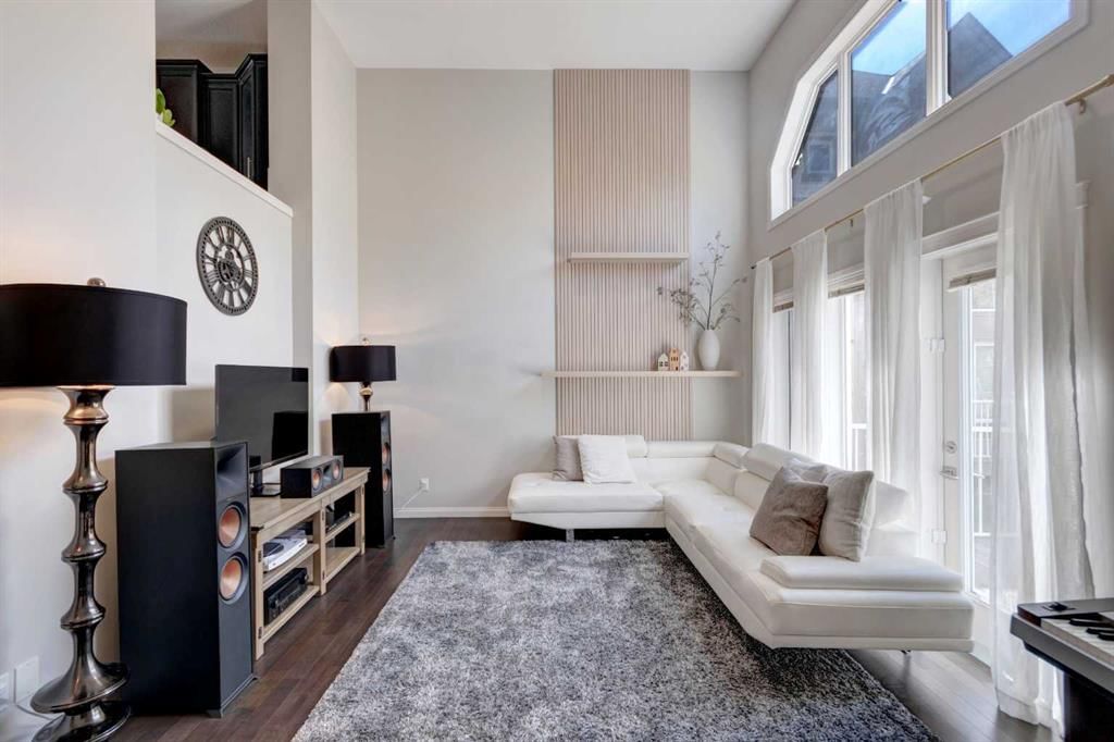 2301 Wentworth Villas SW, Calgary — photo 4 of 35