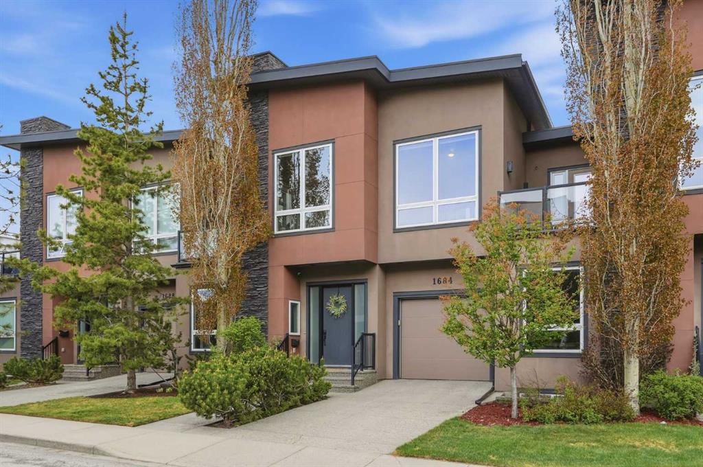 1684 37 Avenue SW, Calgary — main listing photo