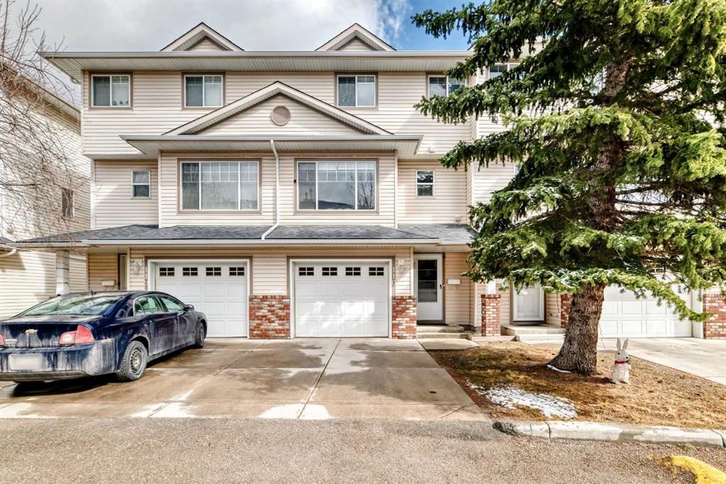 110 Country Hills Cove NW, Calgary — photo 2 of 46