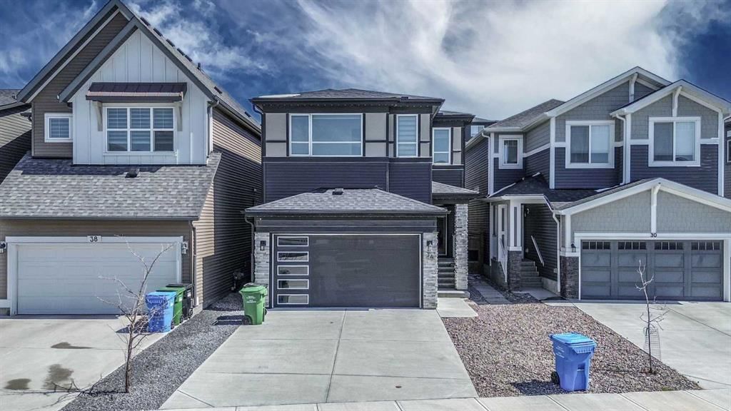 34 Lucas Terrace NW, Calgary — main listing photo