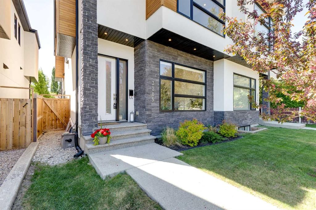 3205 Kinsale Road SW, Calgary — photo 2 of 50