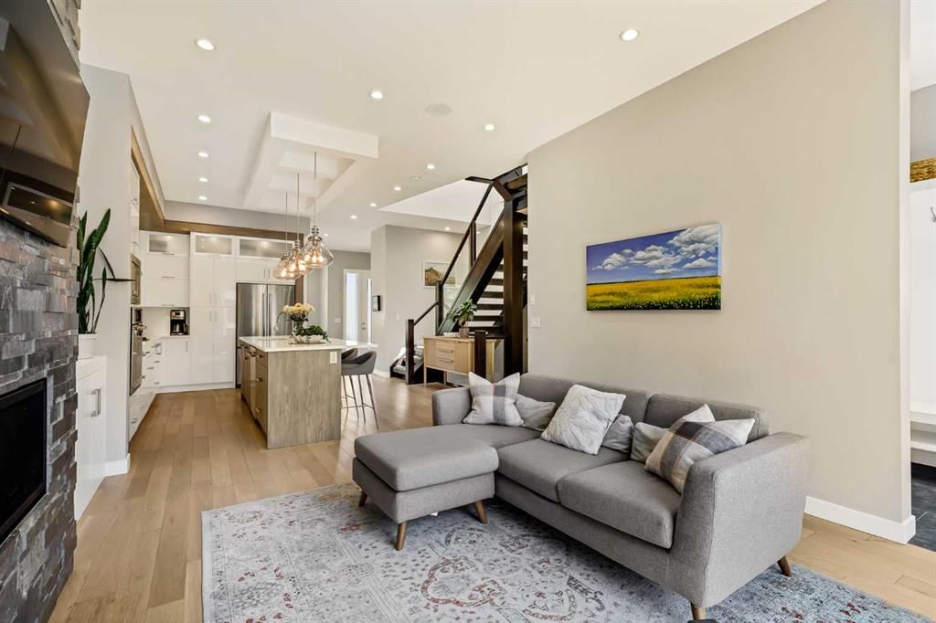 3205 Kinsale Road SW, Calgary — photo 5 of 50