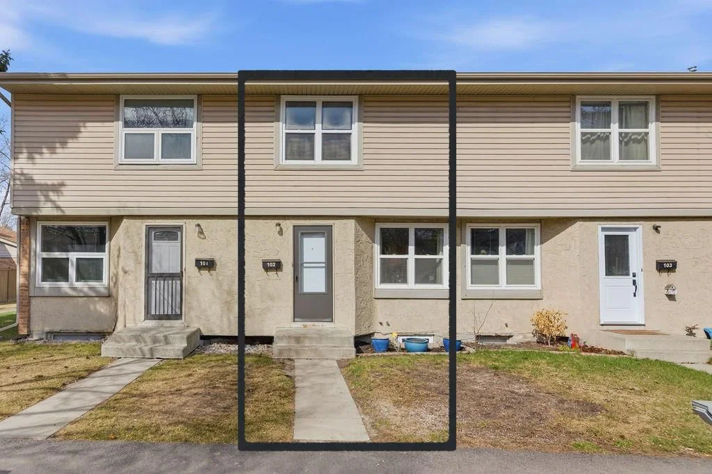 102, 123 Queensland Drive SE, Calgary — main listing photo