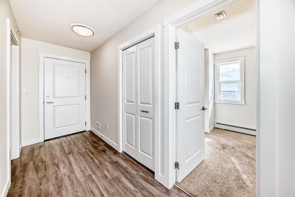 707, 10 Kincora Glen Park NW, Calgary — photo 4 of 48