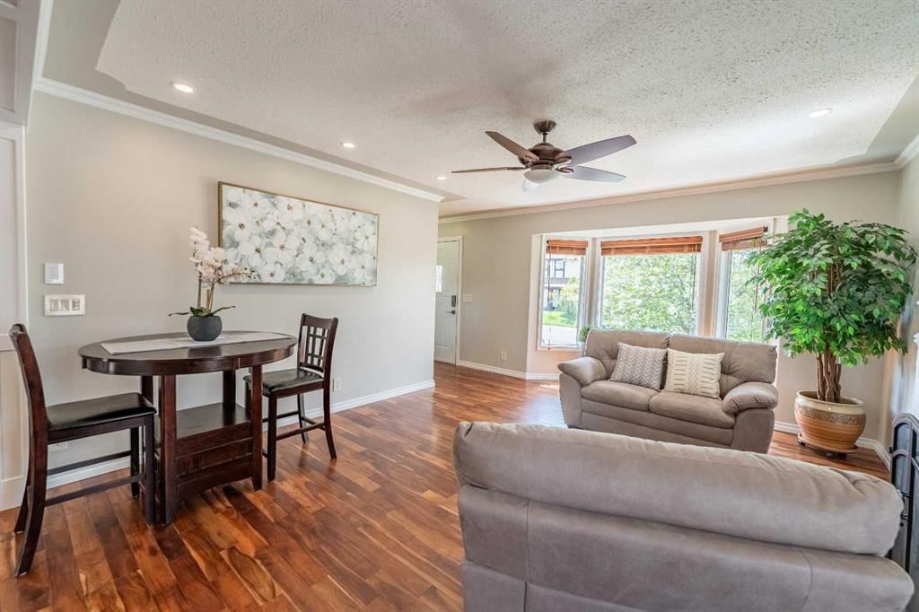 248 Templevale Road NE, Calgary — photo 4 of 43