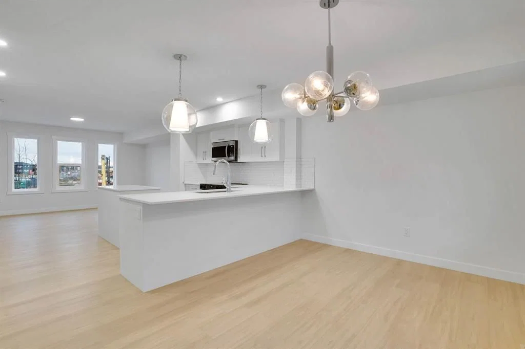 186 Belmont Street SW, Calgary — photo 4 of 34