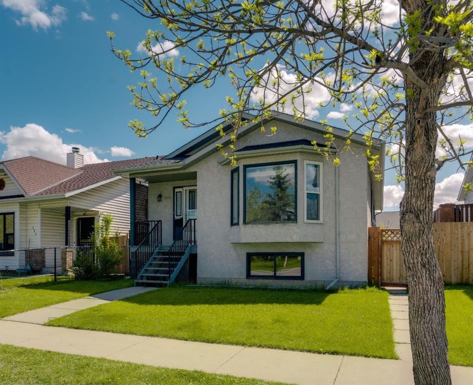 260 Erin Woods Drive SE, Calgary — main listing photo