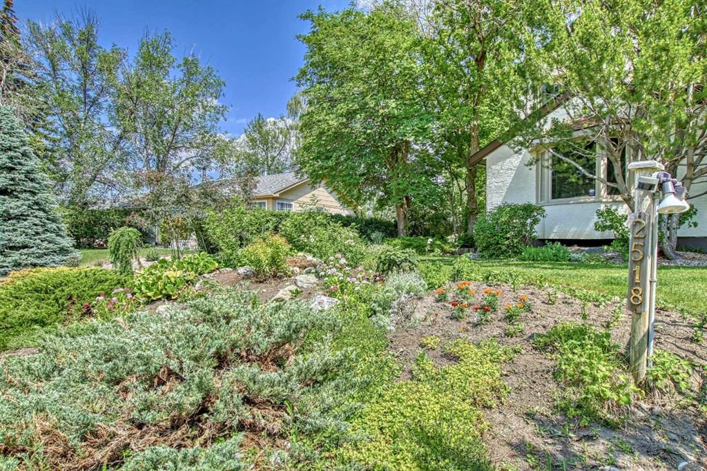 2518 21 Street SW, Calgary — photo 3 of 50