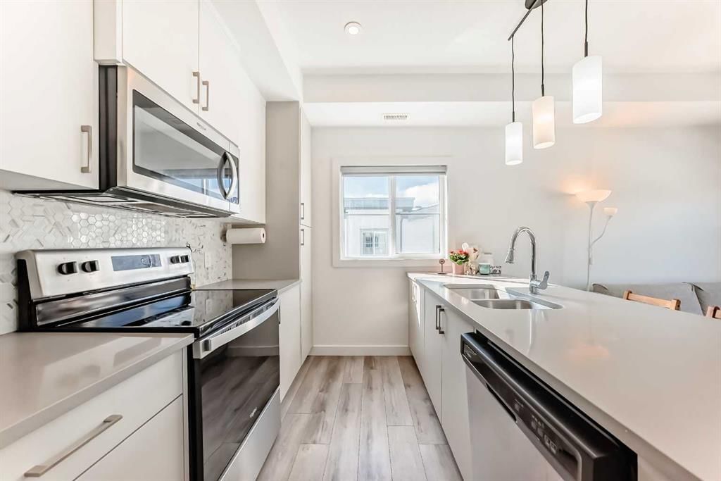 123 Spring Creek Common SW, Calgary — photo 5 of 30