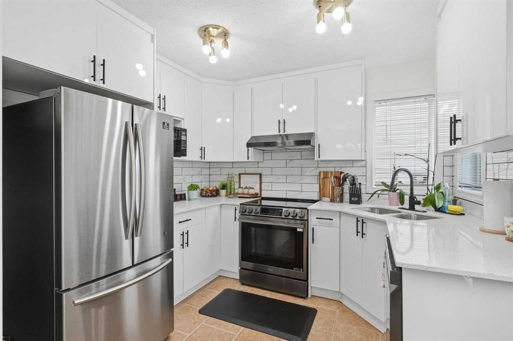 59 Taravista Street NE, Calgary — photo 5 of 23