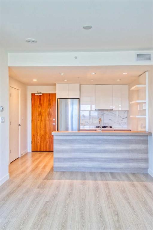 1604, 108 Waterfront Court SW, Calgary — photo 5 of 23