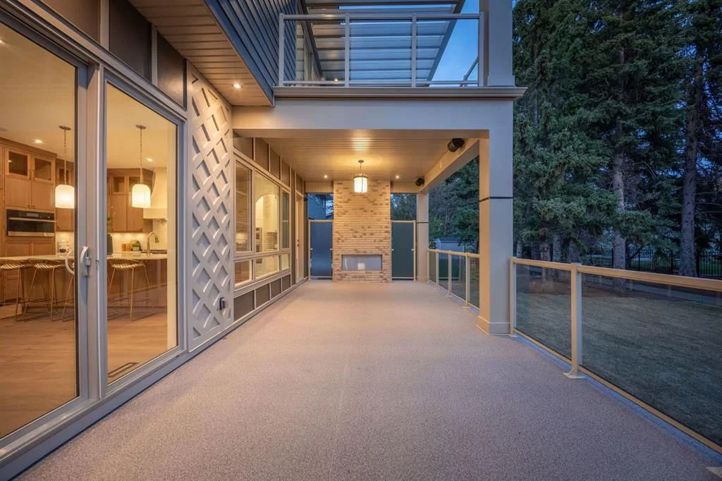 26 Varsplain Place NW, Calgary — photo 4 of 49