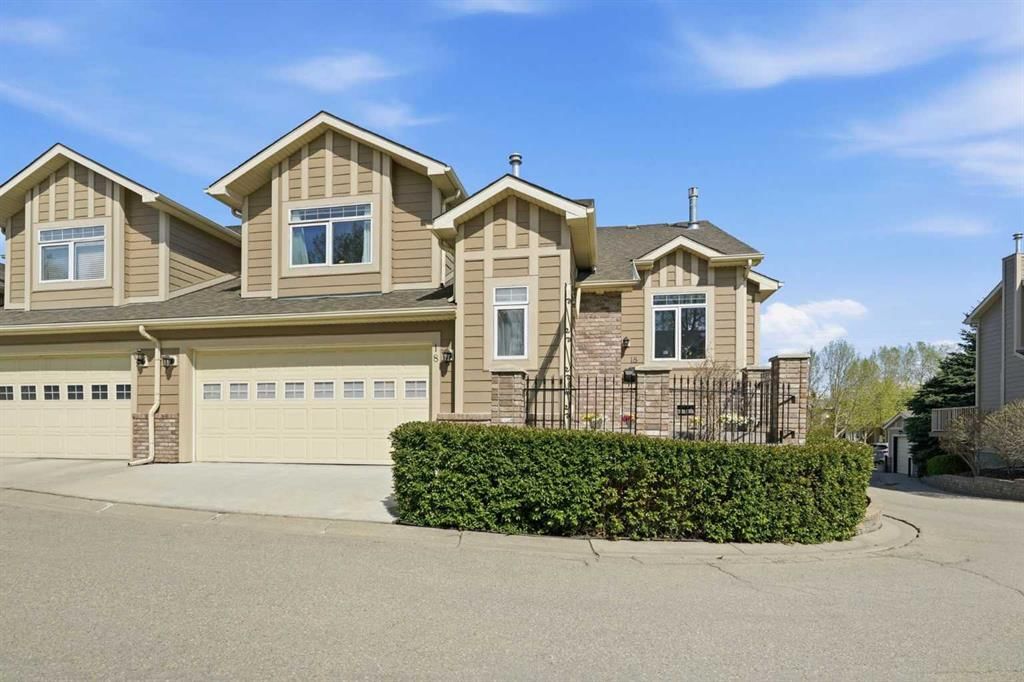 18 Varsity Estates Park NW, Calgary — main listing photo