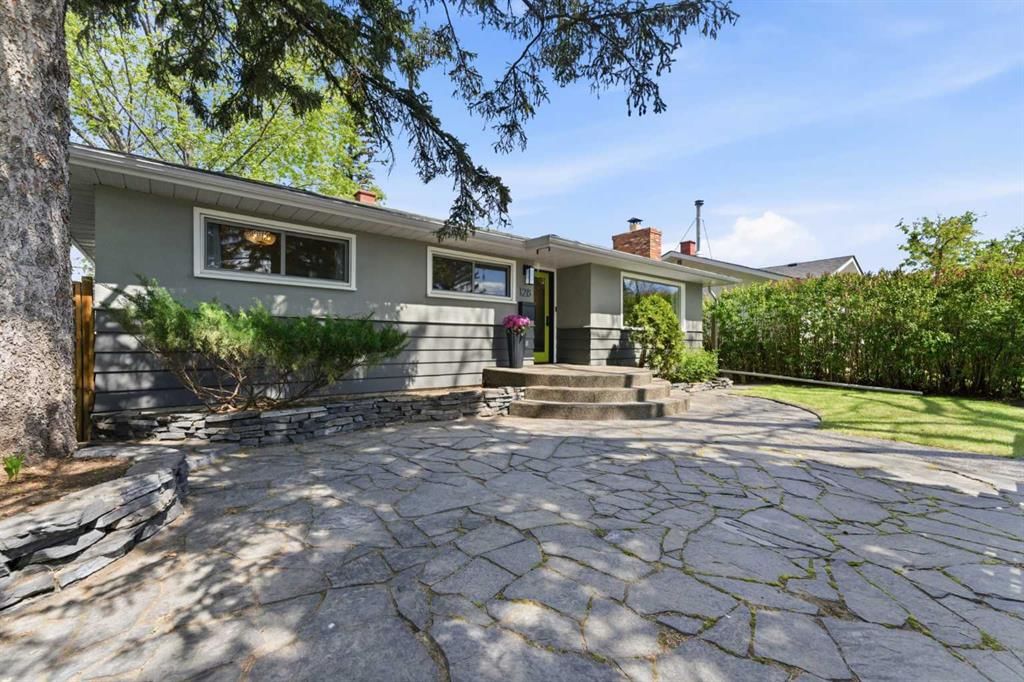 128 78 Avenue SE, Calgary — photo 5 of 46