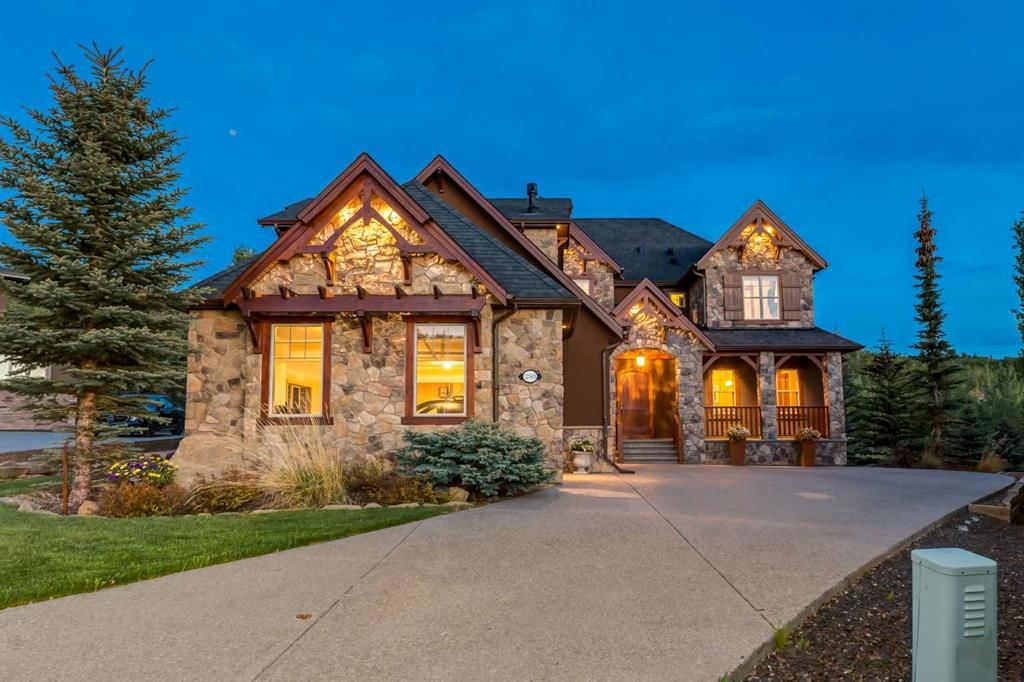 250 CRESTRIDGE Place SW, Calgary — photo 4 of 49