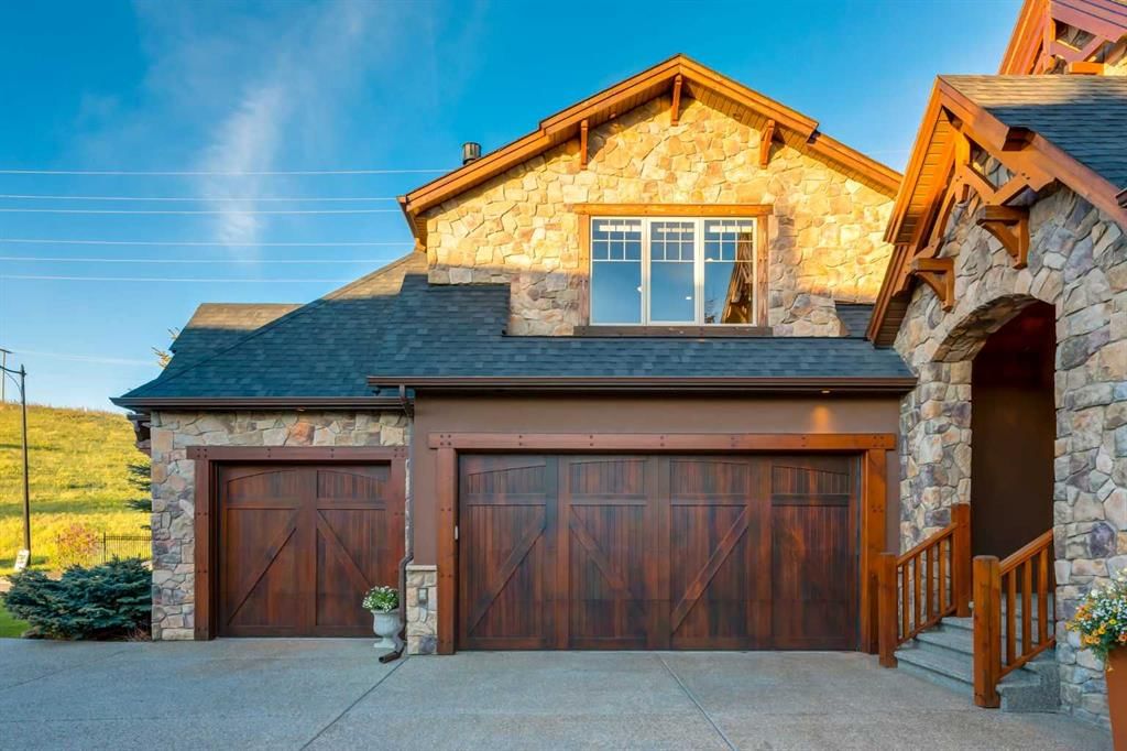 250 CRESTRIDGE Place SW, Calgary — photo 5 of 49