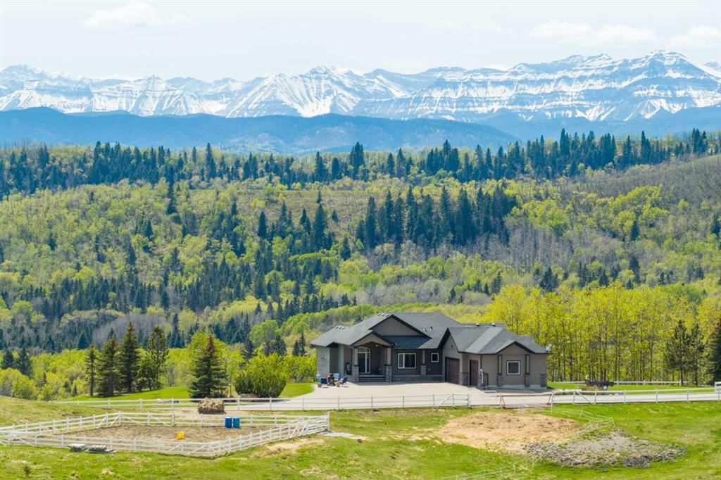 200, 274256 272 Street W, Rural Foothills County — main listing photo