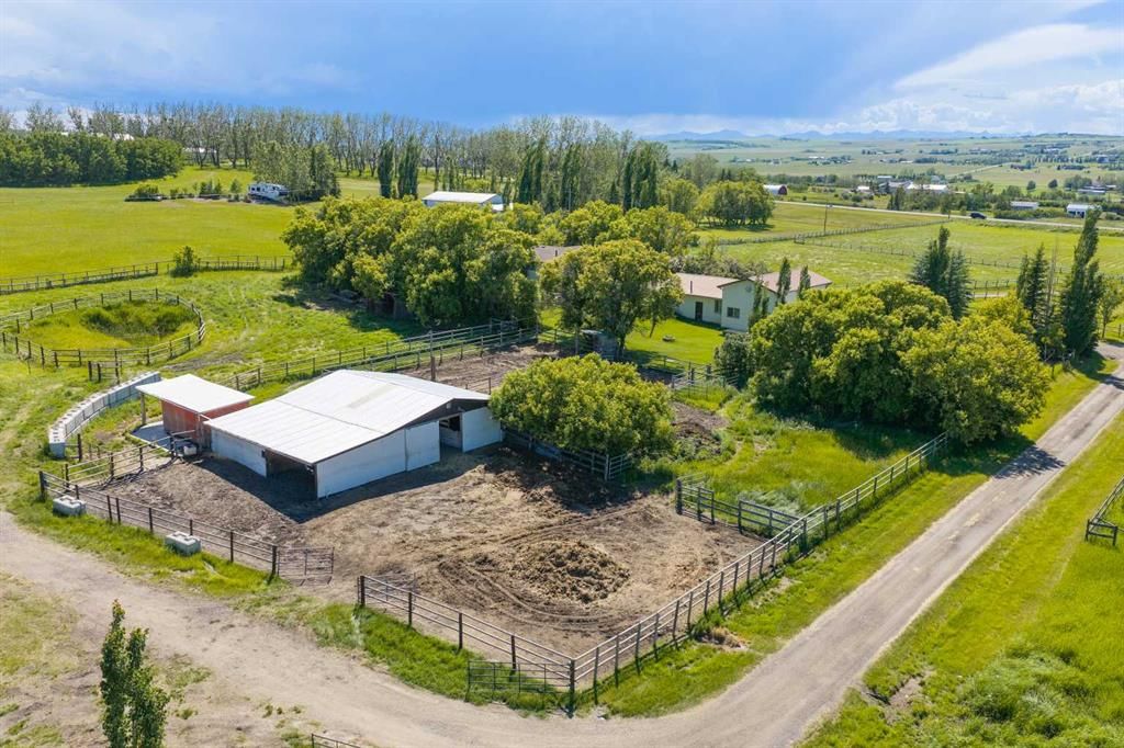 100, 394048 Highway 783, Rural Foothills County — photo 5 of 49