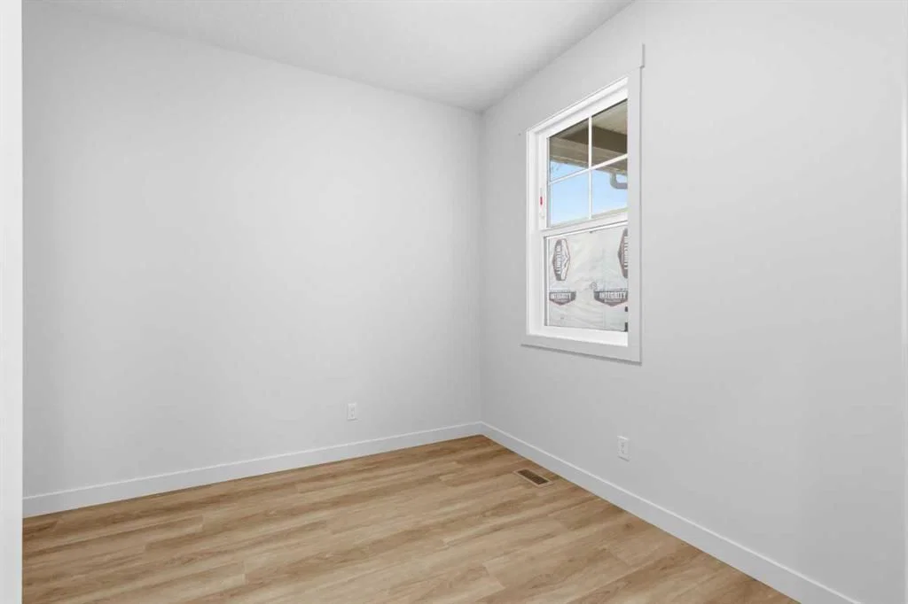 190 Annette Landing NW, Calgary — photo 5 of 11