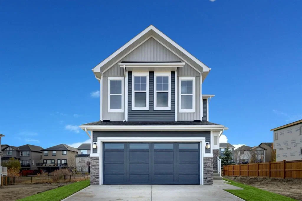 243 Silver Spruce Grove SW, Calgary — photo 2 of 42