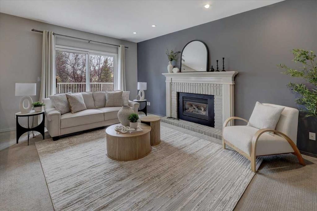 12 Signal Ridge Court SW, Calgary — photo 4 of 41