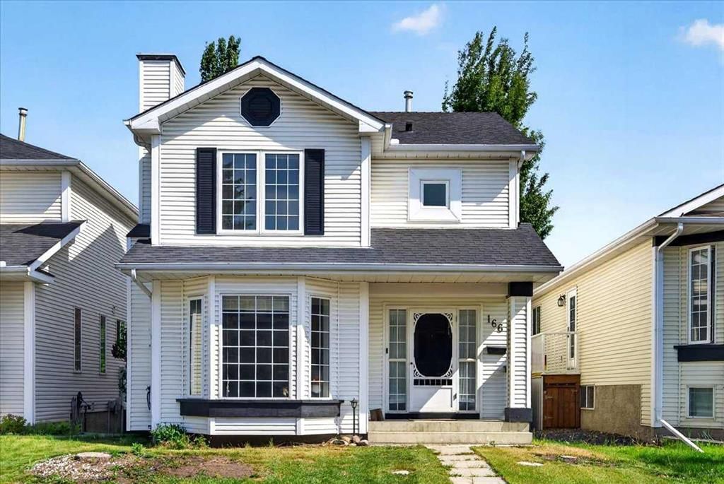 166 Mt Lorette Close SE, Calgary — photo 4 of 34