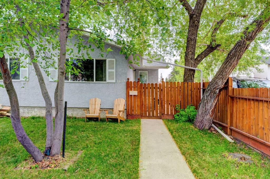 1618 43 Street SW, Calgary — main listing photo