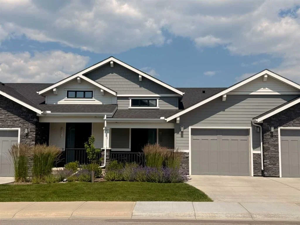 12572 Crestmont Boulevard SW, Calgary — main listing photo