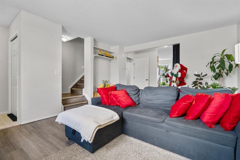 1904, 111 Tarawood Lane NE, Calgary — photo 5 of 48
