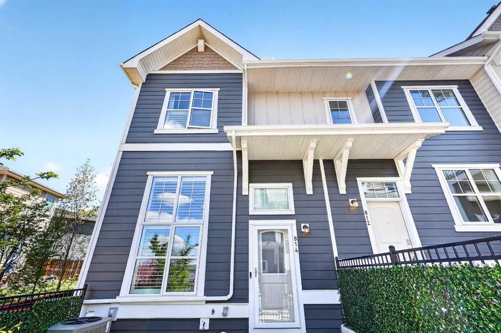 814 Cranbrook Walk SE, Calgary — photo 4 of 48
