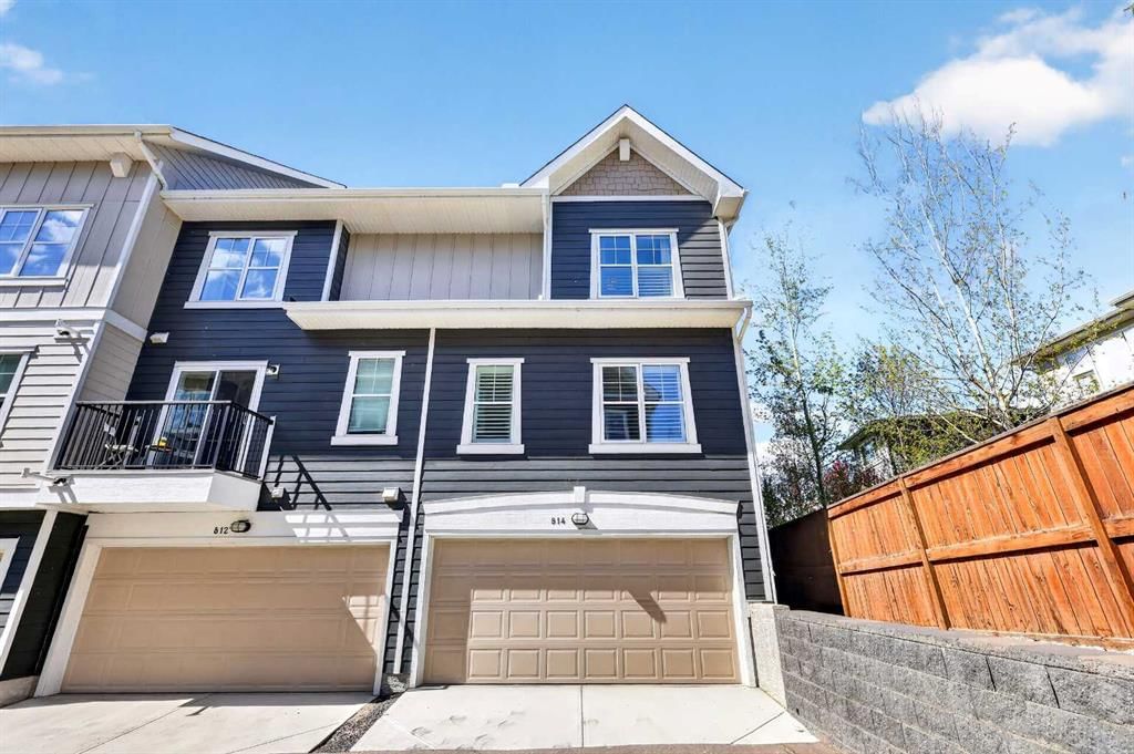 814 Cranbrook Walk SE, Calgary — photo 5 of 48