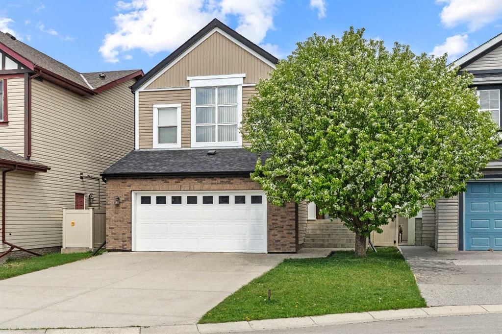137 Copperleaf Bay SE, Calgary — main listing photo