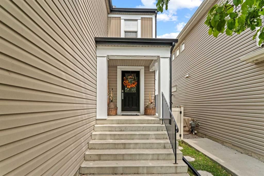 137 Copperleaf Bay SE, Calgary — photo 4 of 47