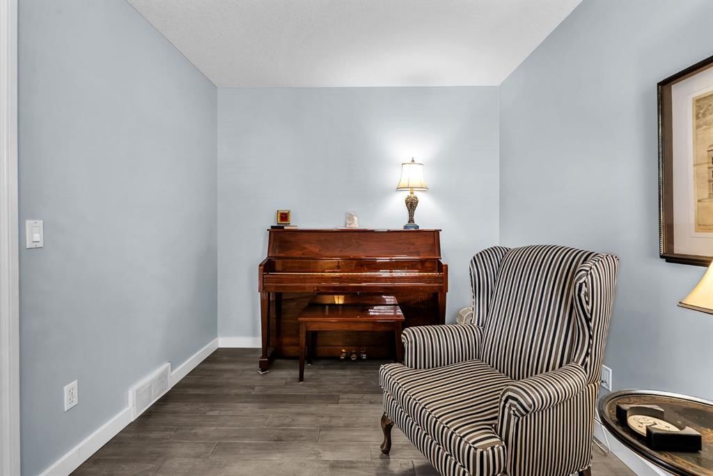 11513 Tuscany Boulevard NW, Calgary — photo 5 of 48