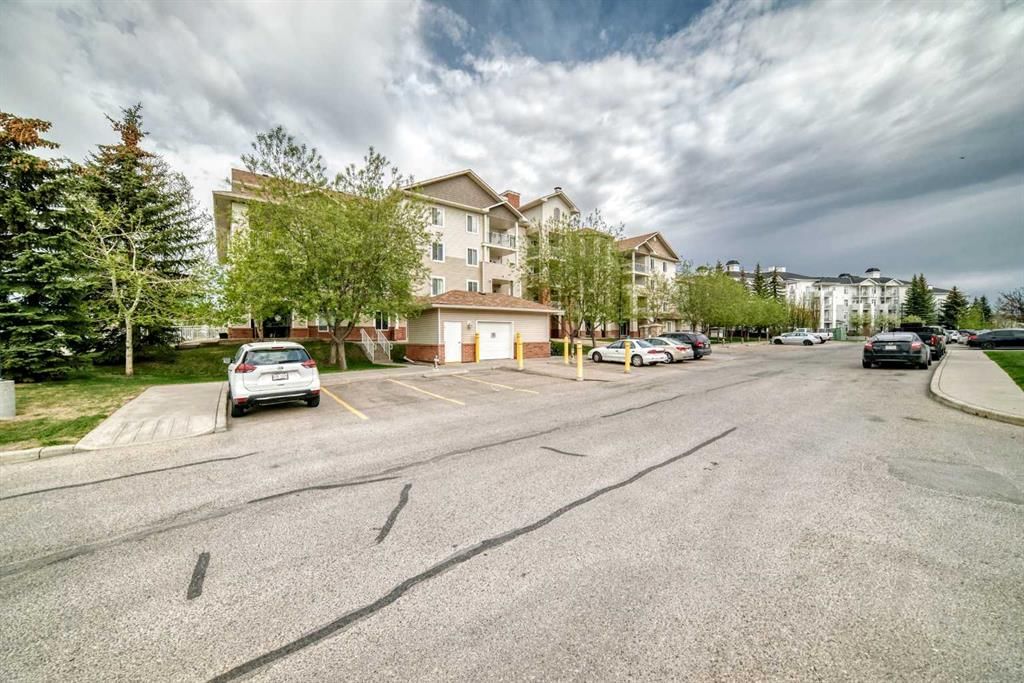 408, 16 Country Village Bay NE, Calgary — main listing photo