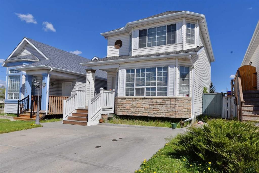 125 Costa Mesa Close NE, Calgary — main listing photo