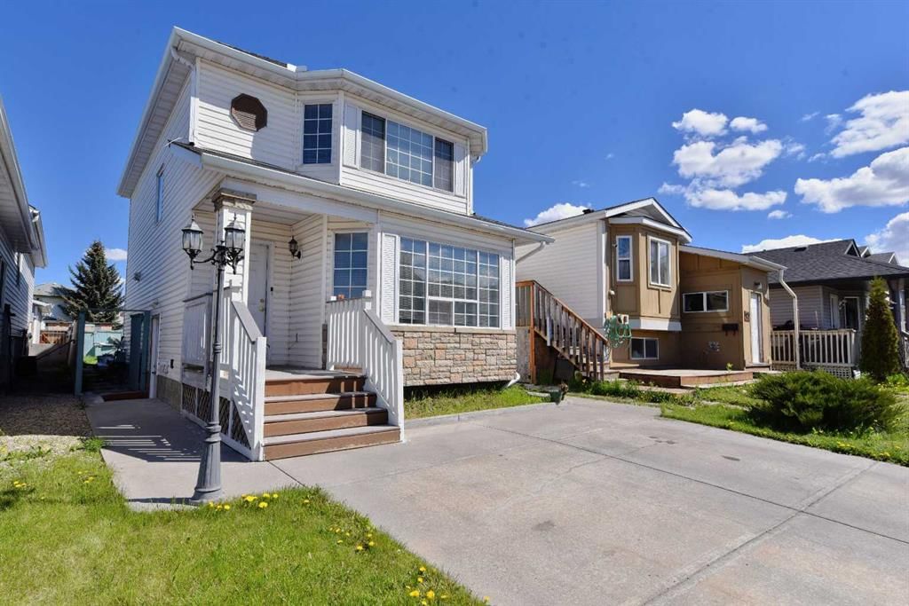 125 Costa Mesa Close NE, Calgary — photo 2 of 37