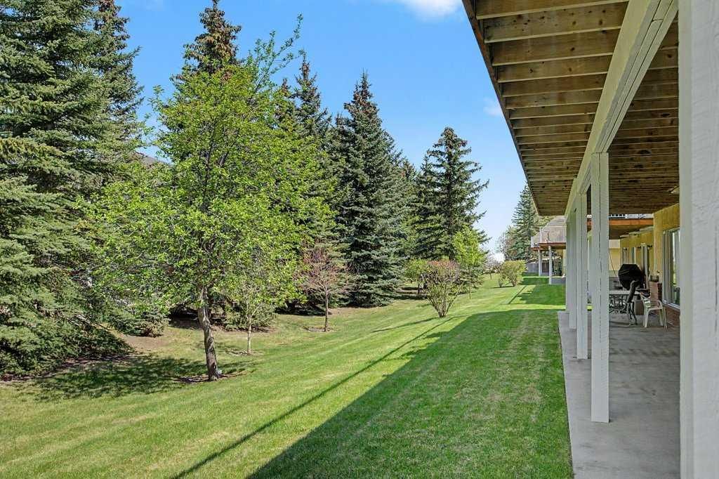 18 Prominence View SW, Calgary — photo 4 of 45