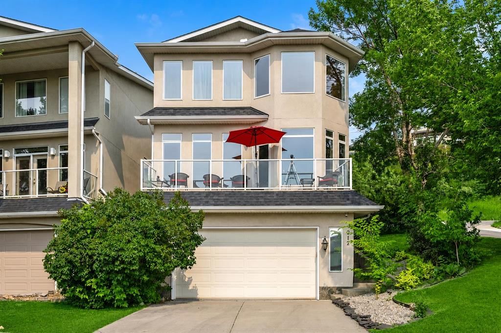 212 12A Street NE, Calgary — main listing photo