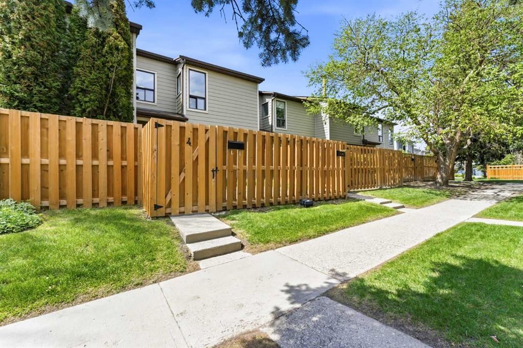 4, 106 Grier Terrace NE, Calgary — main listing photo