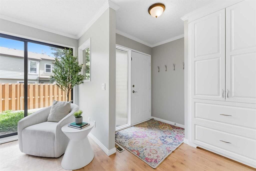 4, 106 Grier Terrace NE, Calgary — photo 4 of 26
