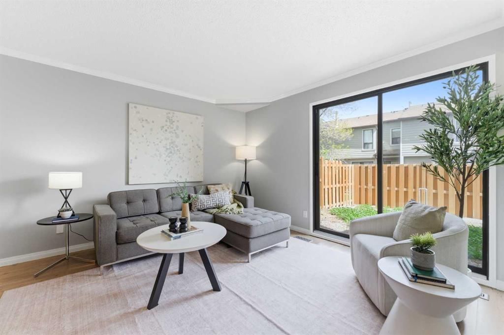 4, 106 Grier Terrace NE, Calgary — photo 5 of 26