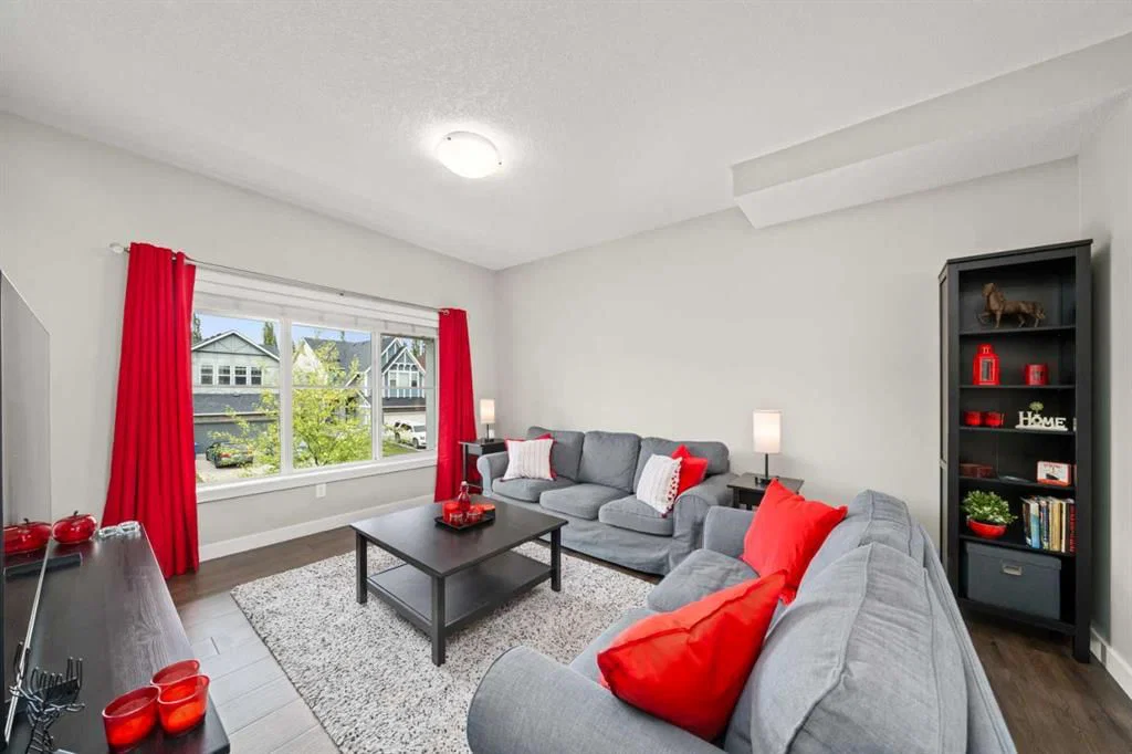 536 Cranford Drive SE, Calgary — photo 4 of 39