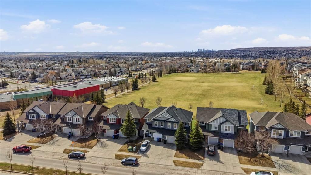 555 Panamount Boulevard, Calgary — photo 4 of 41